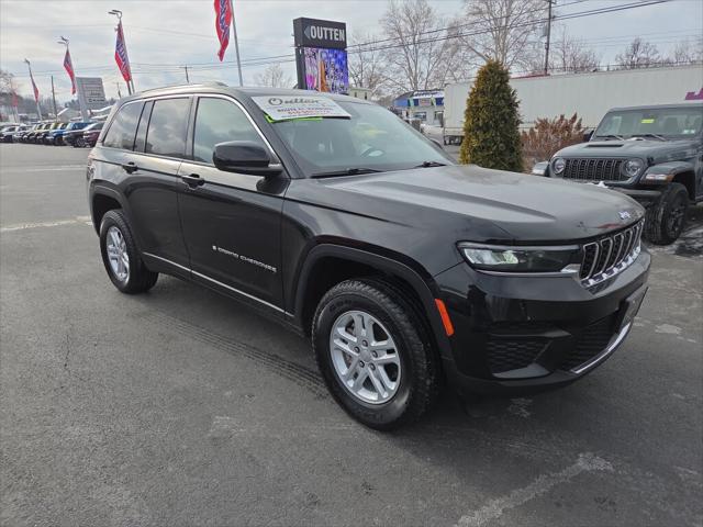 2023 Jeep Grand Cherokee Laredo 4x4 2023 Jeep Grand Cherokee Laredo 4x4