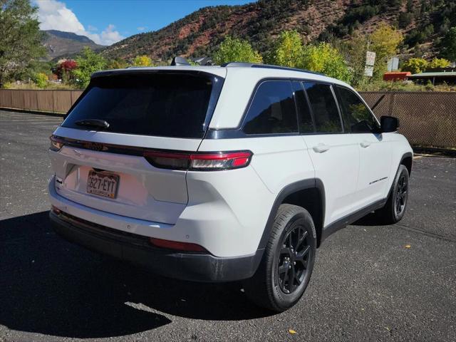 2024 Jeep Grand Cherokee Altitude 4x4 2024 Jeep Grand Cherokee Altitude 4x4