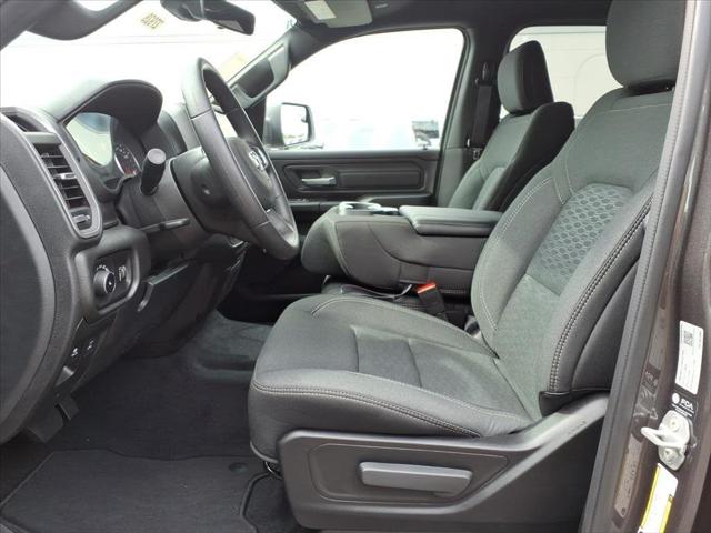 2025 RAM Ram 1500 RAM 1500 TRADESMAN CREW CAB 4X4 57 BOX 2025 RAM Ram 1500 RAM 1500 TRADESMAN CREW CAB 4X4 57 BOX