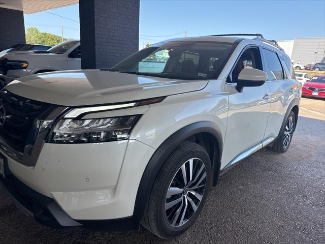2024 Nissan Pathfinder Platinum FWD