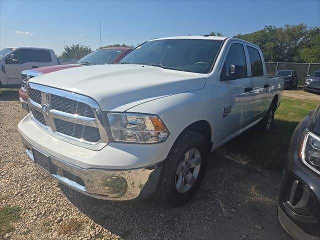 2023 RAM 1500 Classic Tradesman Crew Cab 4x4 57 Box 2023 RAM 1500 Classic Tradesman Crew Cab 4x4 57 Box