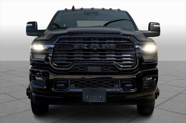 2025 RAM 3500 Lone Star Crew Cab 4x4 8 Box