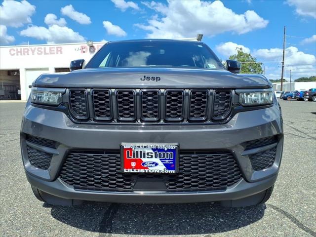 2023 Jeep Grand Cherokee Altitude 4x4