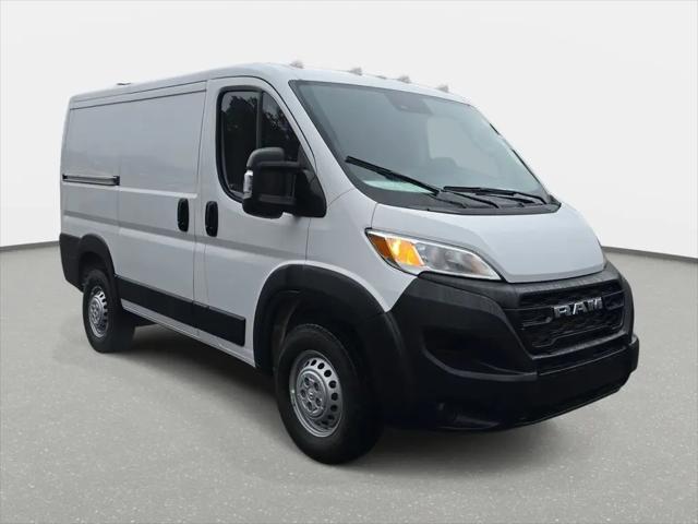 2026 Ram ProMaster Cargo Van Tradesman Low Roof 118" WB w/Pass Seat