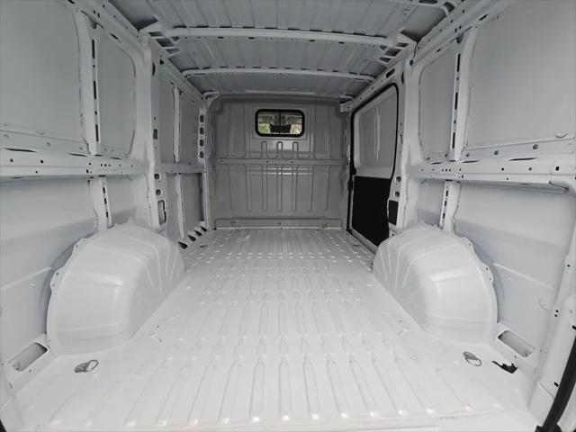 2026 Ram ProMaster Cargo Van Tradesman Low Roof 118" WB w/Pass Seat