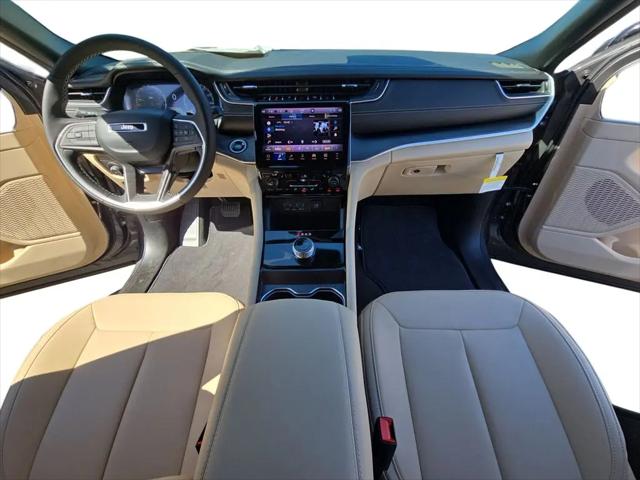 2025 Jeep Grand Cherokee L Limited 4x2