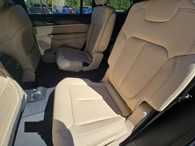 2025 Jeep Grand Cherokee L Limited 4x2