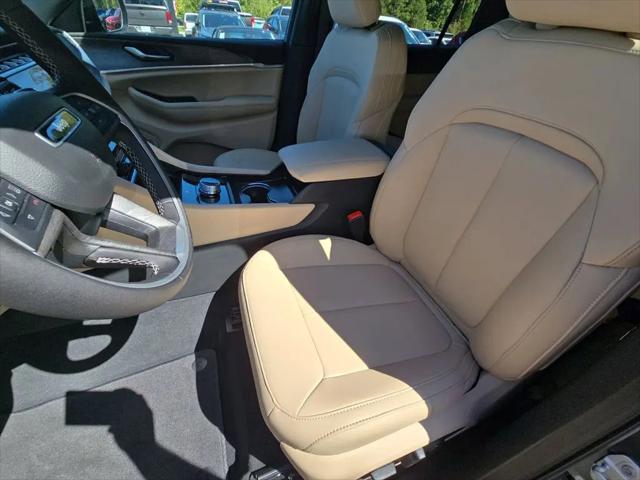2025 Jeep Grand Cherokee L Limited 4x2