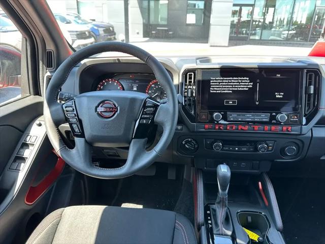 2025 Nissan Frontier Crew Cab PRO-4X 4x4