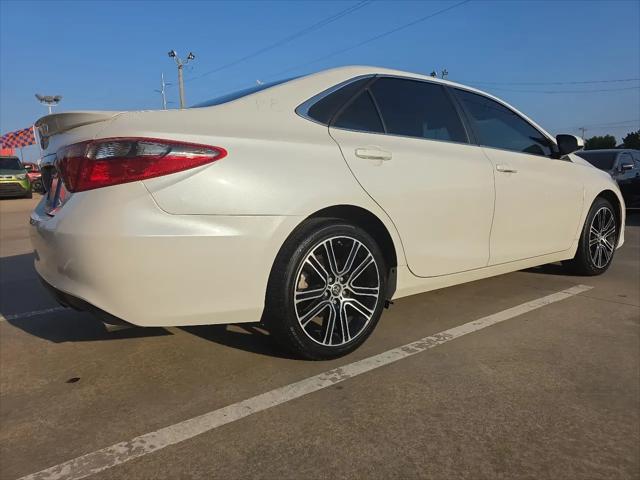 2016 Toyota Camry SE