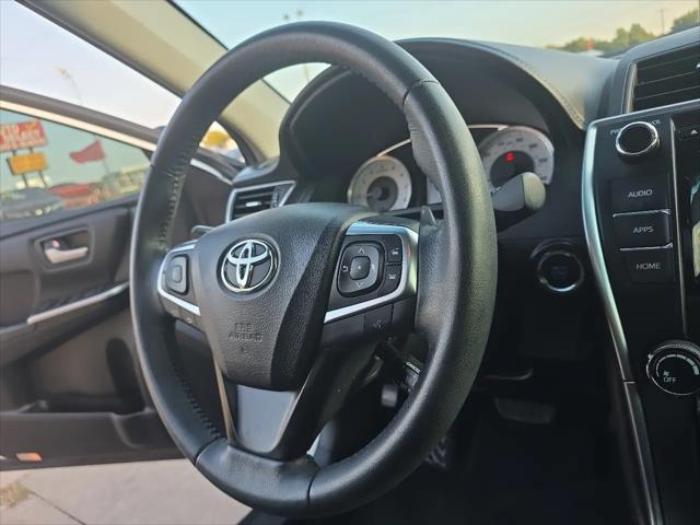 2016 Toyota Camry SE