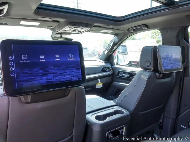 2025 Chevrolet Suburban 4WD Premier