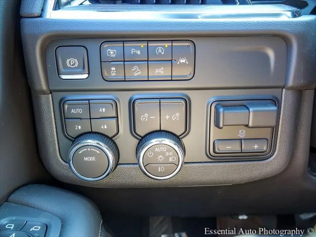 2025 Chevrolet Suburban 4WD Premier