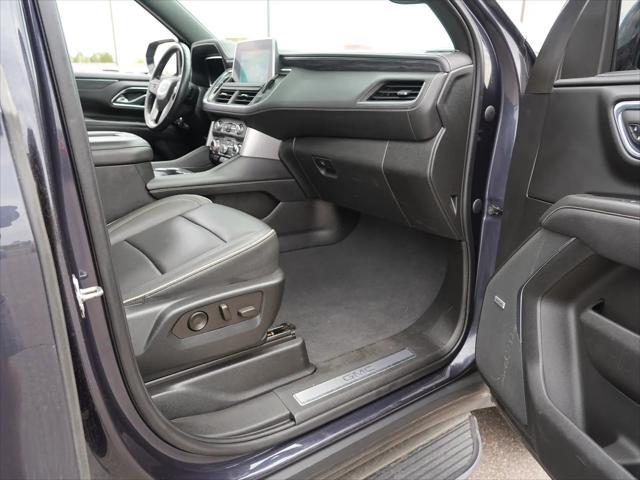 2023 GMC Yukon XL 4WD SLT