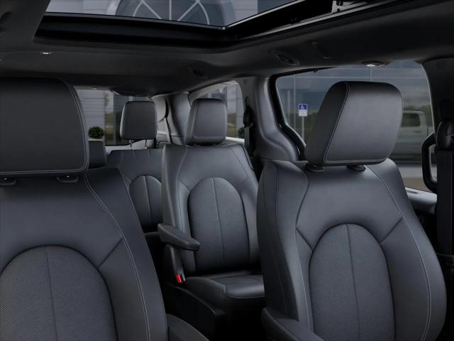 2026 Chrysler Pacifica Select AWD