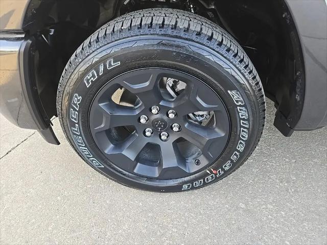 2026 Ram 1500 Big Horn Crew Cab 4x4 5'7" Box