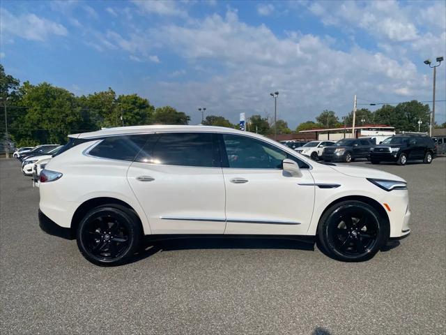 2024 Buick Enclave Essence FWD