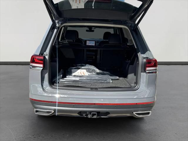 2026 Volkswagen Atlas SE with Technology