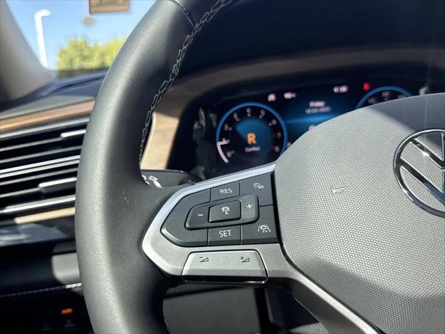 2026 Volkswagen Atlas SE with Technology