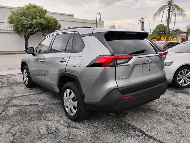 2019 Toyota RAV4 LE