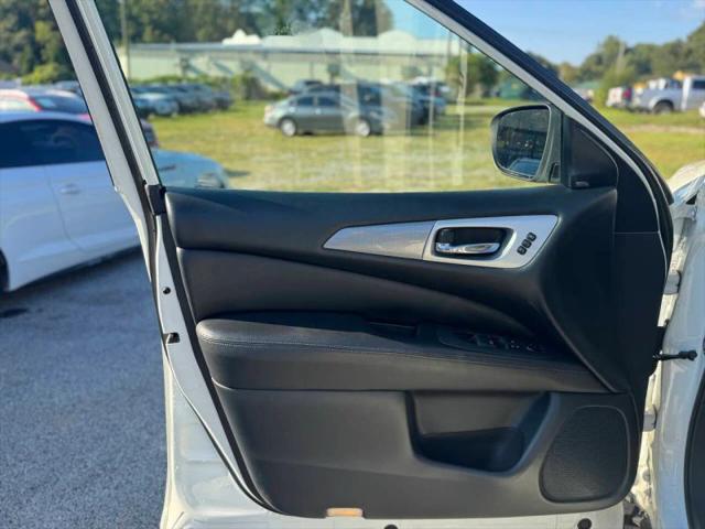 2018 Nissan Pathfinder SL