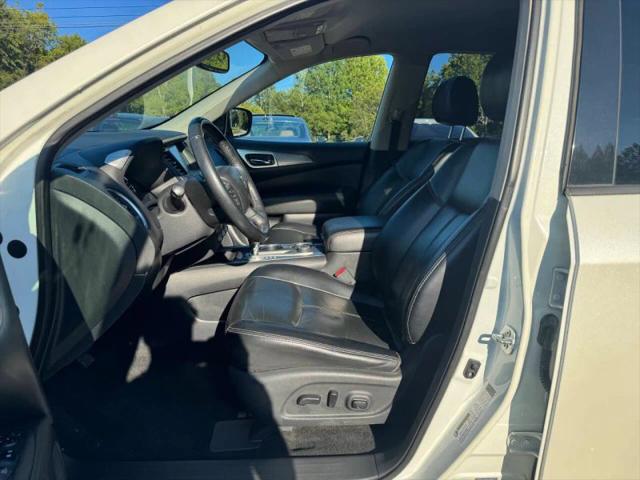 2018 Nissan Pathfinder SL