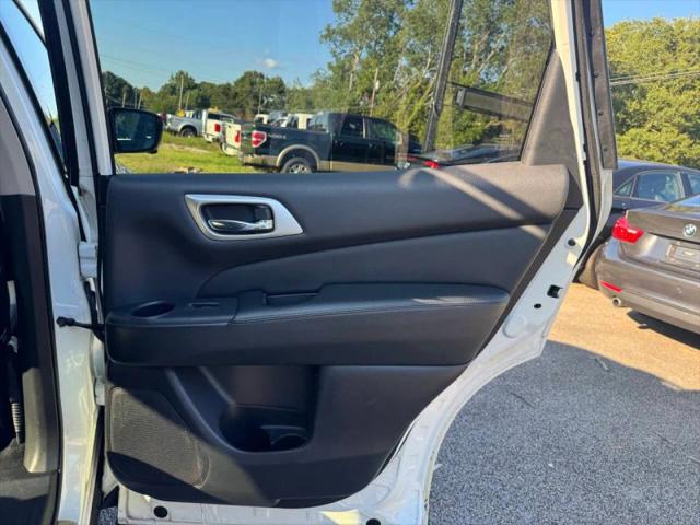 2018 Nissan Pathfinder SL