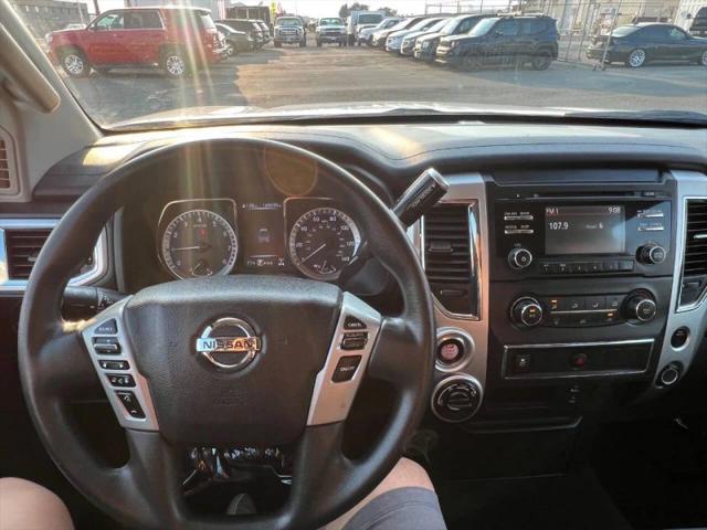 2017 Nissan Titan SV
