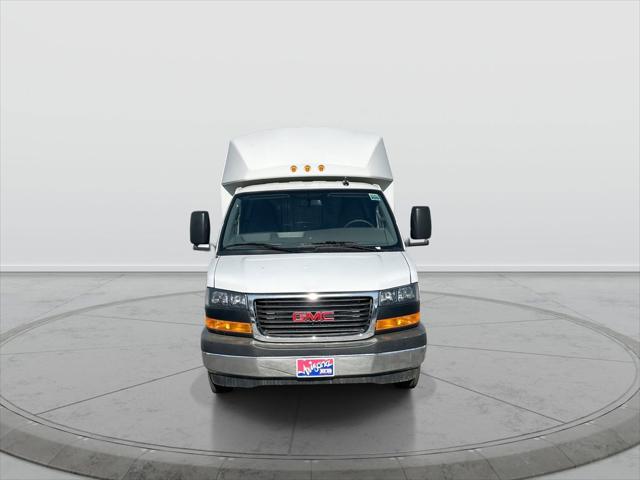 2025 GMC Savana Cutaway Work Van