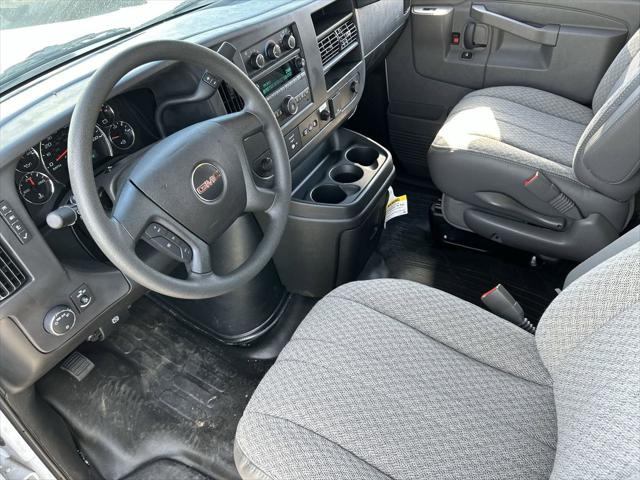 2025 GMC Savana Cutaway Work Van