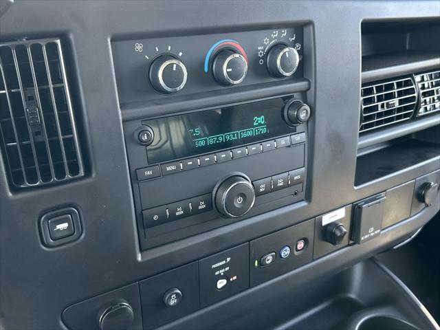 2025 GMC Savana Cutaway Work Van