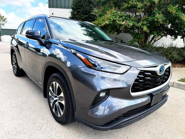 2021 Toyota Highlander Hybrid XLE for sale in Philadelphia, PA