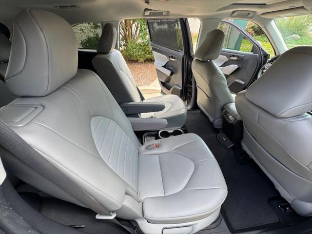 2021 Toyota Highlander Hybrid XLE