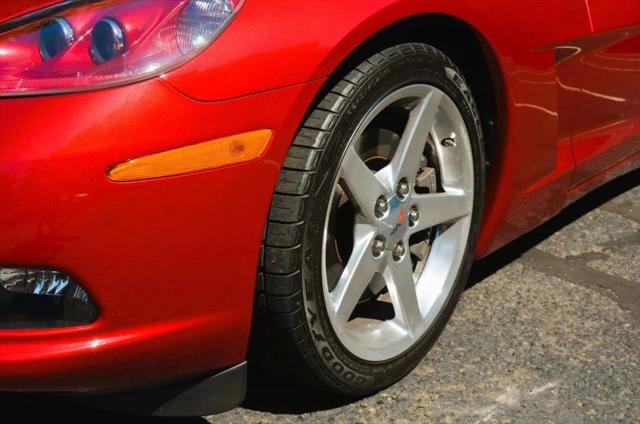 2005 Chevrolet Corvette Base