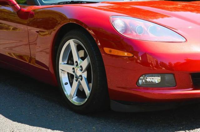 2005 Chevrolet Corvette Base