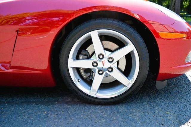 2005 Chevrolet Corvette Base