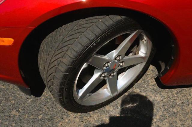 2005 Chevrolet Corvette Base
