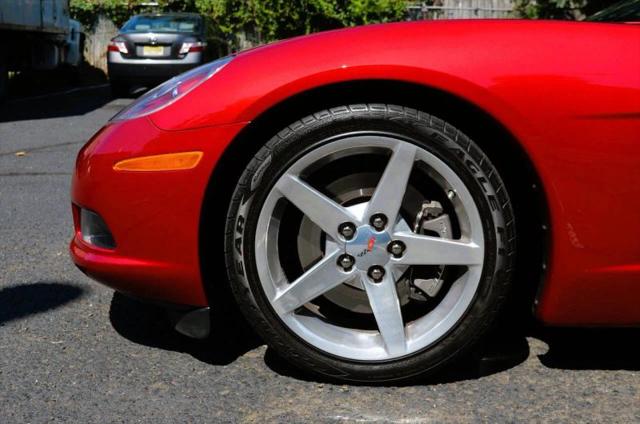 2005 Chevrolet Corvette Base