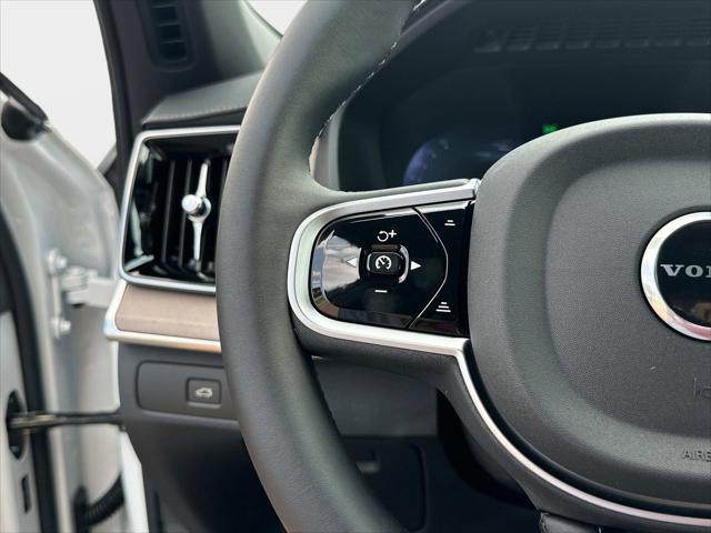 2026 Volvo XC90 B6 Ultra Dark Theme 7-Seater