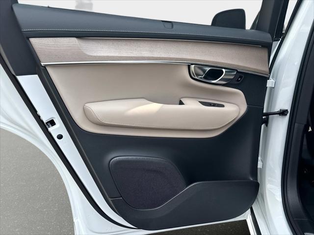 2026 Volvo XC90 B6 Ultra Dark Theme 7-Seater