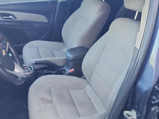 Used 2014 Chevrolet Cruze For Sale in Wilmington, OH