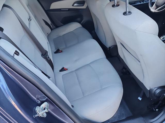 Used 2014 Chevrolet Cruze For Sale in Wilmington, OH