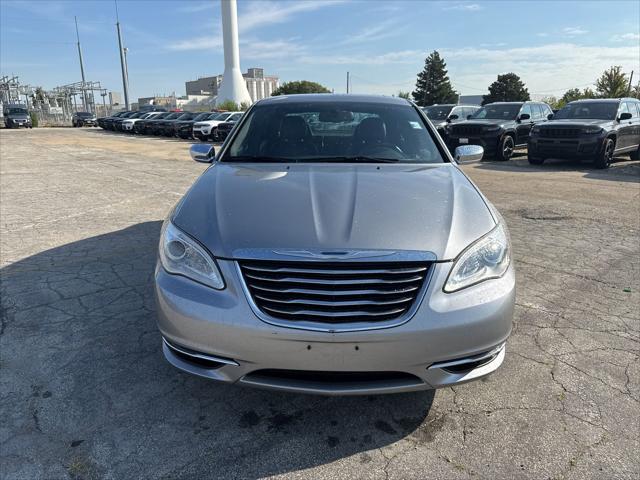 2013 Chrysler 200 Limited