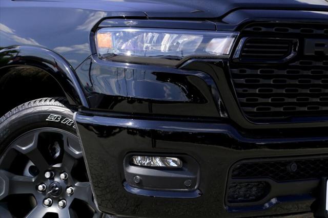 2025 RAM Ram 1500 RAM 1500 LONE STAR CREW CAB 4X4 57 BOX