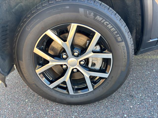 2024 Jeep Grand Cherokee L Limited 4x4 2024 Jeep Grand Cherokee L Limited 4x4