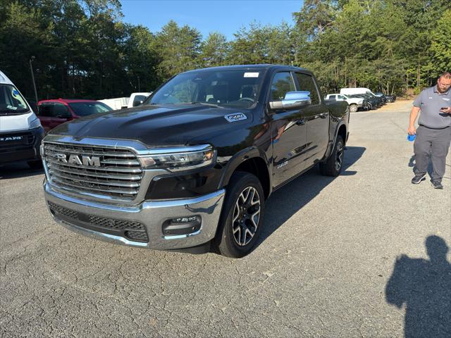 2025 RAM 1500 Laramie Crew Cab 4x4 57 Box