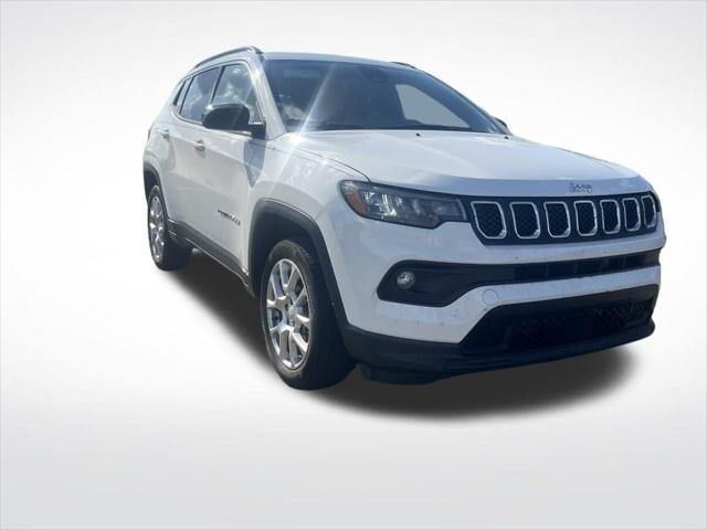 2023 Jeep Compass Latitude Lux FWD