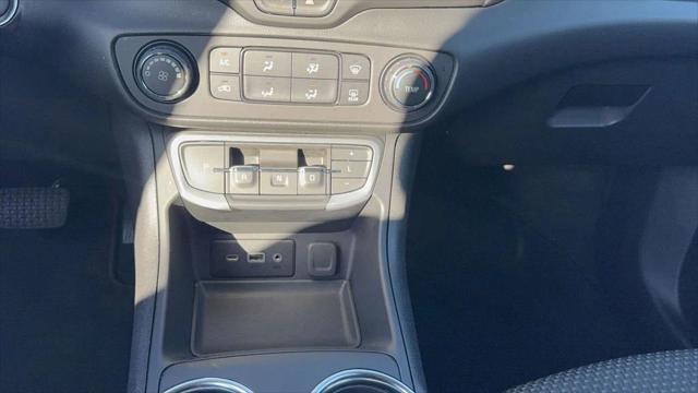 2024 GMC Terrain AWD SLE