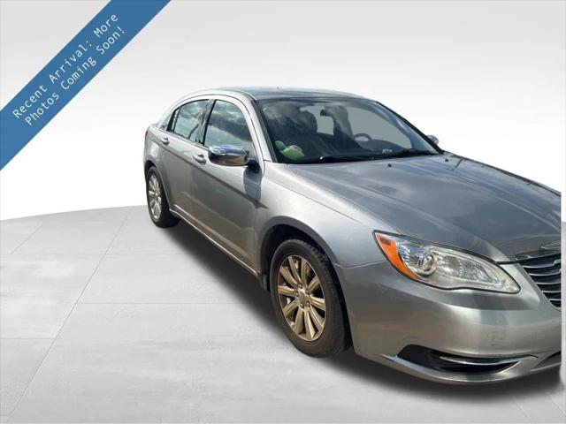 2013 Chrysler 200 Touring