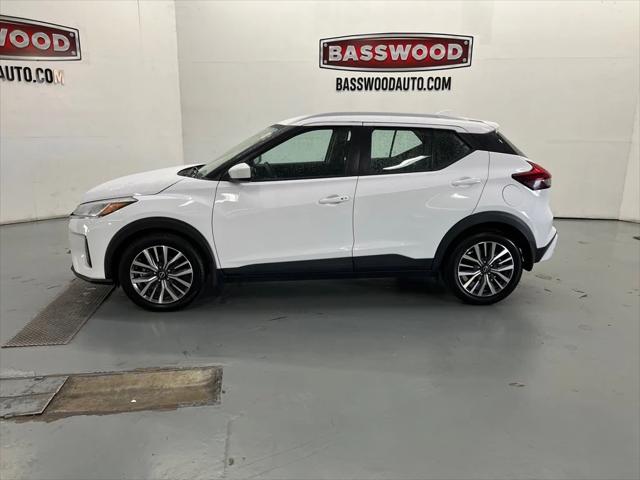 2023 Nissan Kicks SV Xtronic CVT